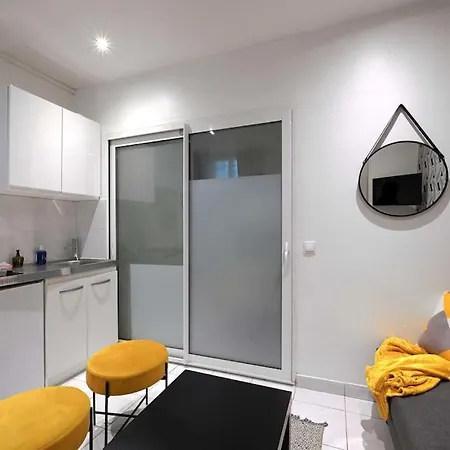Cosy Updated Studio For 2 In The Center Of Paris